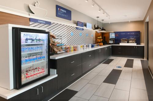 Holiday Inn Express Hotel & Suites Fort Worth Downtown by IHG in Fort Worth, USA