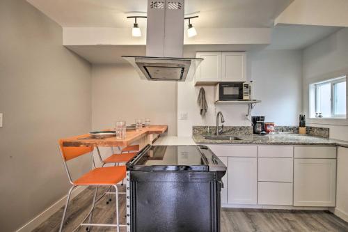 Charming Abode with Patio 5 Minutes to Balboa Park! - image 3