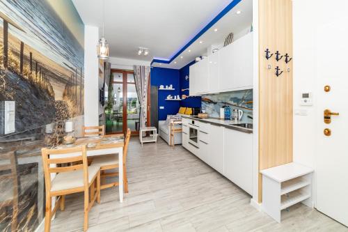 Apartment with Terrace image 9