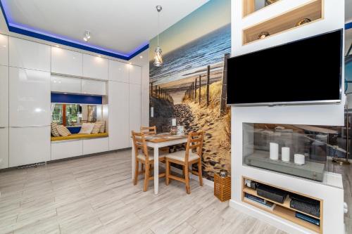 Apartment with Terrace image 10