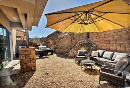 Luxury Villa! Pets OK! River Views