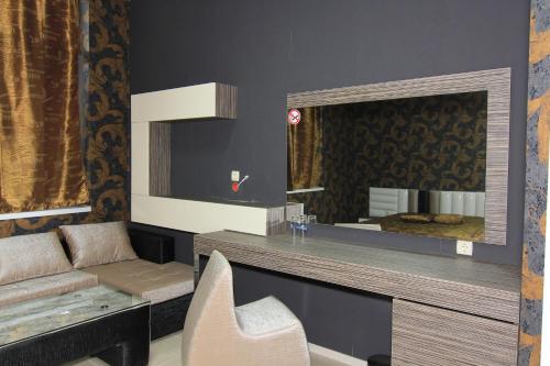 Bedroom Place Guest Rooms