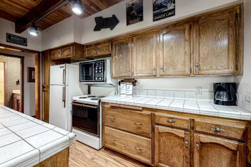 Wood Ridge Landing - image 4