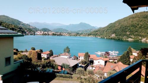  Villa Panoramica in Lavena Ponte Tresa
