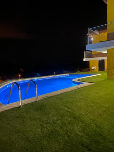 Úszómedence, 4 Bed Villa - Sleeps 9- Pool - Garden - Parking in Massanet de la Selva