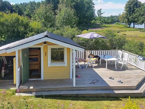 . 6 person holiday home in HOLSLJUNGA-By Traum