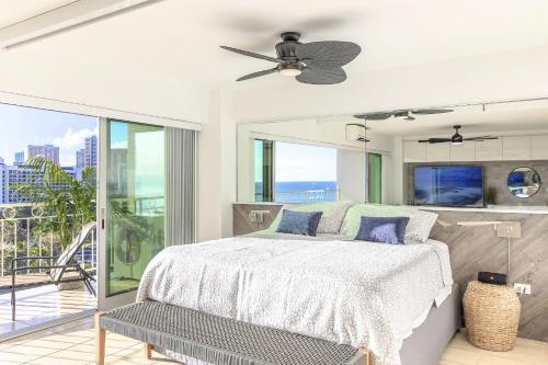 Waikiki Shore 1116 Beachfront - image 11