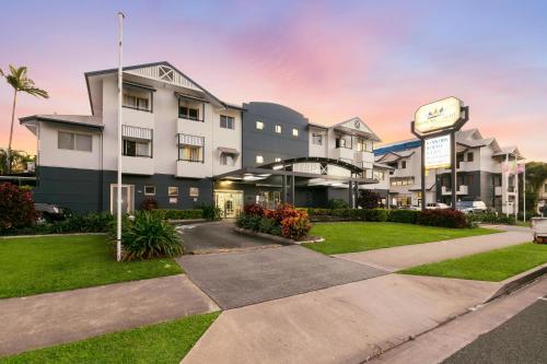 ทัศนียภาพภายนอกโรงแรม, Cairns Queens Court in แคนส์
