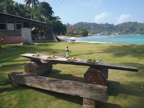 Cafe del Mar Sapzurro