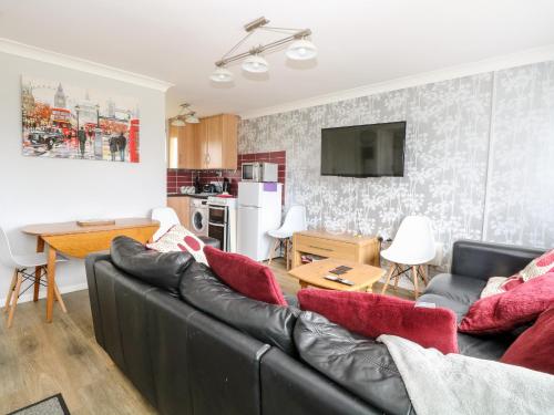 3 Waveney Holiday Village - image 4