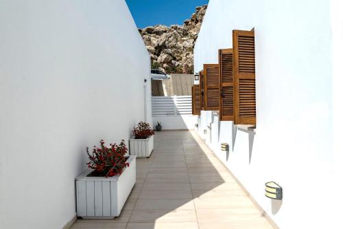 Traditional Lindian Suites 4