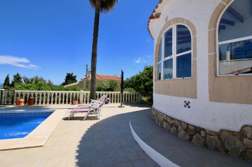 Deluxe Villa image 10