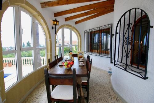 Deluxe Villa image 4