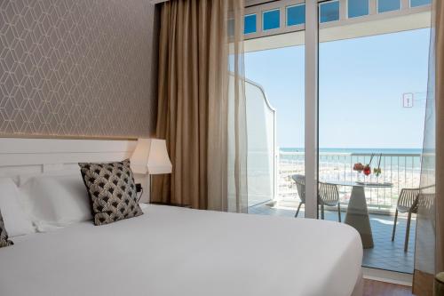 Savoia Hotel Rimini - image 8