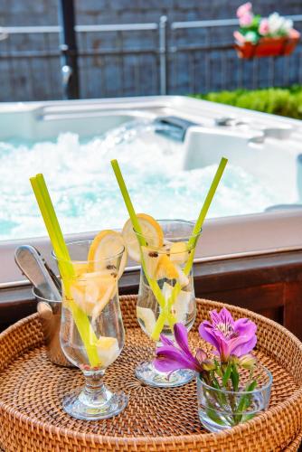 Evala luxury rooms with pool and garden – Split, MD