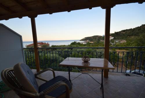 Elena's Family Apartments in ลิวาดี (ติรอส)