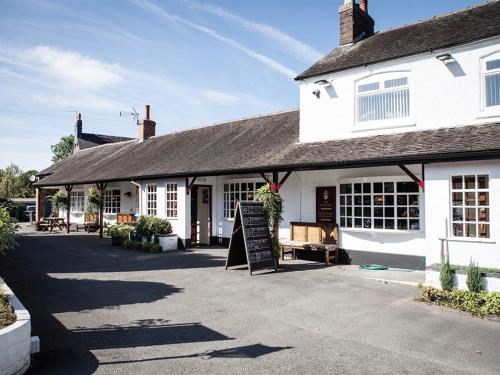 The Crewe Arms Hotel