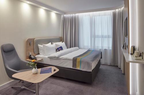 1 queen bed