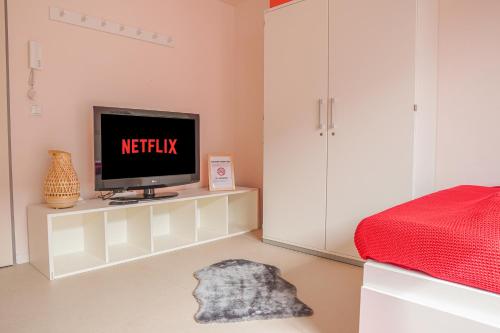 FULL HOUSE Studios - The Red Apartment - NETFLIX + WiFi inkl.