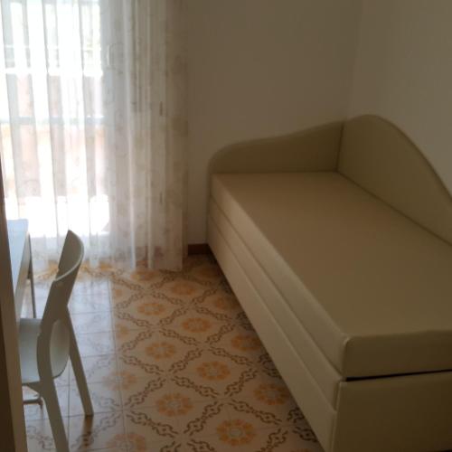 Appartamento 3 camere con vista sul mare e parcheggio - image 2