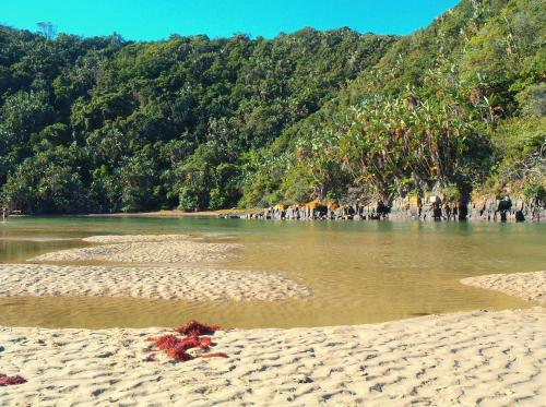 Bayview Seafront Apartment Bayview Seafront Apartment