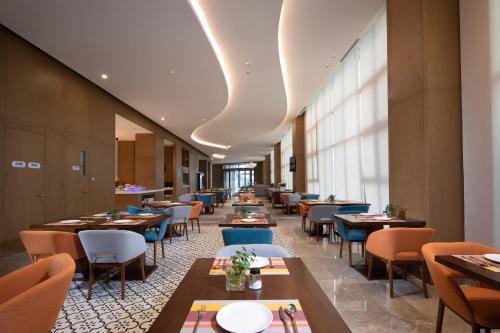 Holiday Inn Express Chengdu Longquanyi North, an IHG Hotel