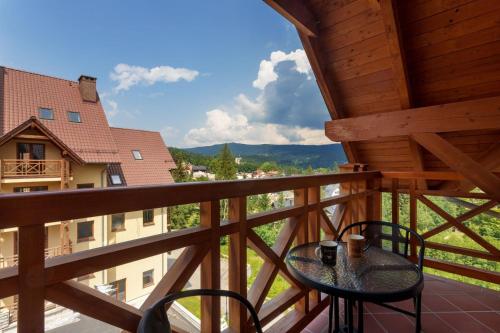 Varanda/terraço, RentPlanet - Apartamenty Szrenica in Szklarska Poreba
