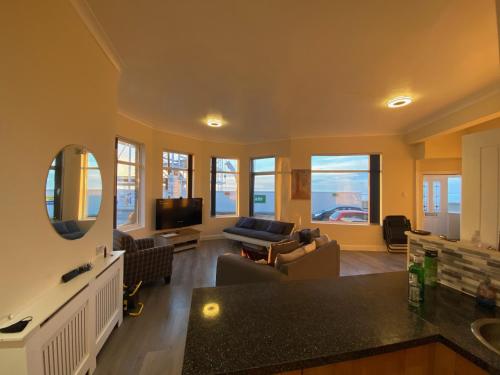 Redcar Seaview Apartments - Accommodation - Redcar