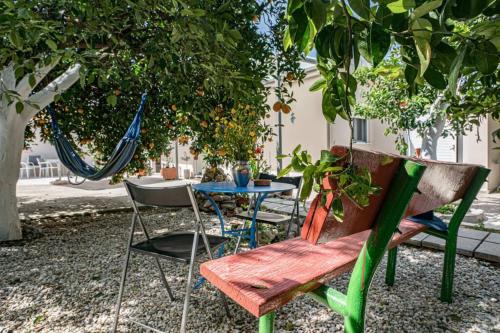 Olga's Organic garden Home for a couple! with Wifi & AC in Mousoures