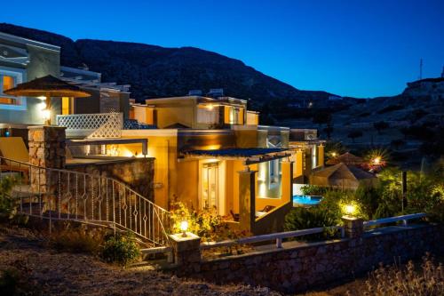 Elaia Villas in Amoopi