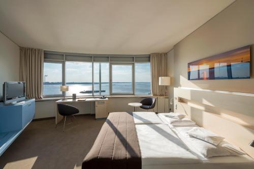 Atlantic Hotel Sail City - image 14