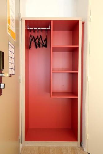 設施, 肯尼迪會展公園酒店 (Hotel Kennedy Parc des Expositions) in 塔布