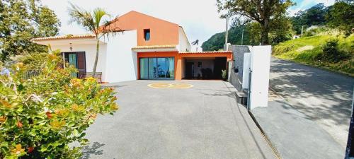  Villa Luz - Family House Vacations- Large Private Outdoor Area, Unterkunft in Santa Cruz