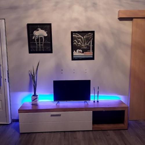 Universe House 5
