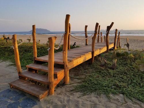 BEACHFRONT Luxury - 3BR Groundfloor unit