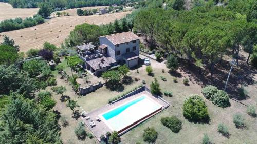  Casale dei Puppi, una bellissima casa rustica in 5010 San Venanzo
