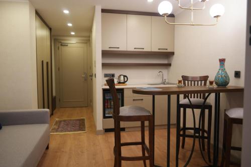 Nevi Hotel & Suites Istanbul Taksim - image 10