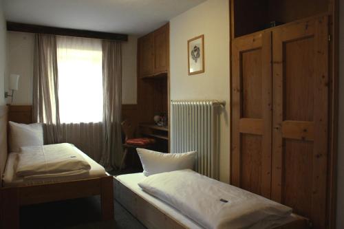 Zimmer, familien