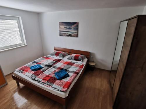 Apartment Simona - Extra comfort with large terrace and jacuzzi - image 3