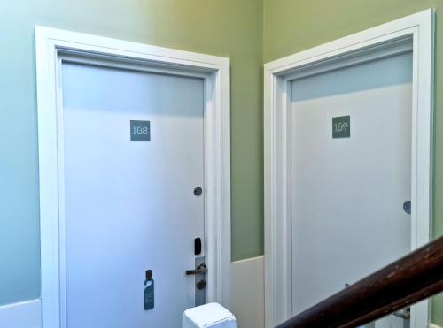 146 Studios - image 13