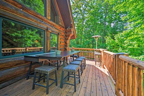 Schuss Shanty Slopeside Ski Home Hot Tub and Fire Pit - image 7