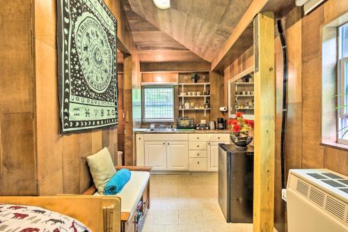 Relaxing Catskills Retreat Near Woodstock! - image 3