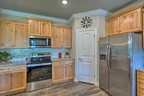 Ideally Located House Along Table Rock Lake! - image 5