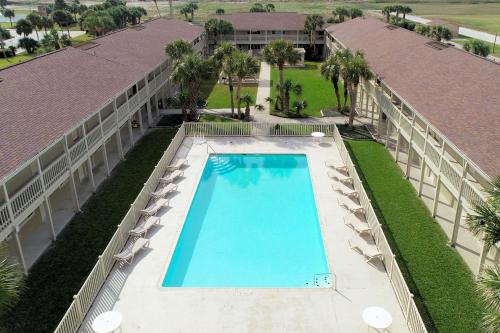 Courtyard #120 - image 9