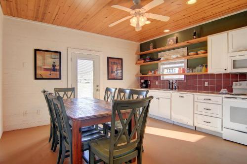 Hibiscus Haven 18RP - image 7