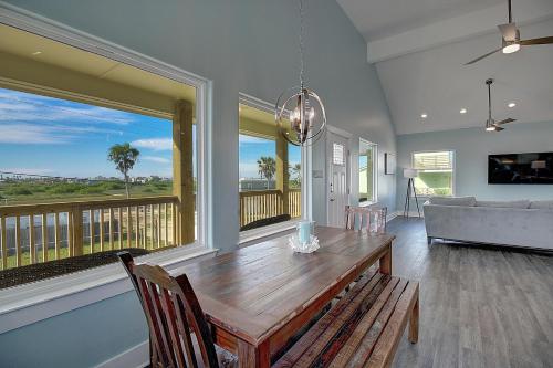 The Beach House - image 6