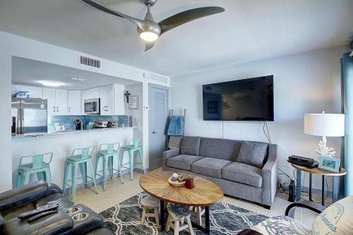 El Cortez #103 - Serenity Now - image 9