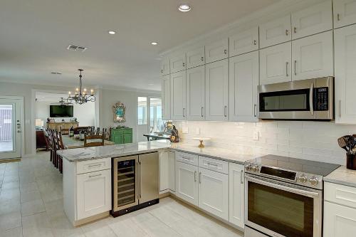 Channelview 305 - image 3