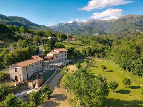 Agriturismo La Cascina dei Chicchi - Hotel - Bagnone