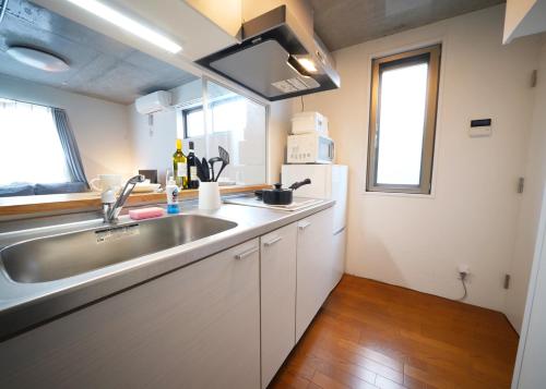 Laffitte Hirai Condominium Hotel